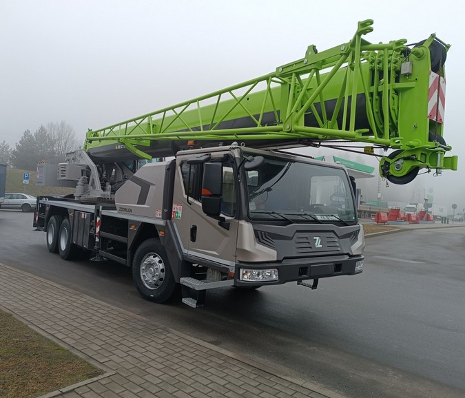 Аренда автокрана Zoomlion ZTC 300V - 30 тонн